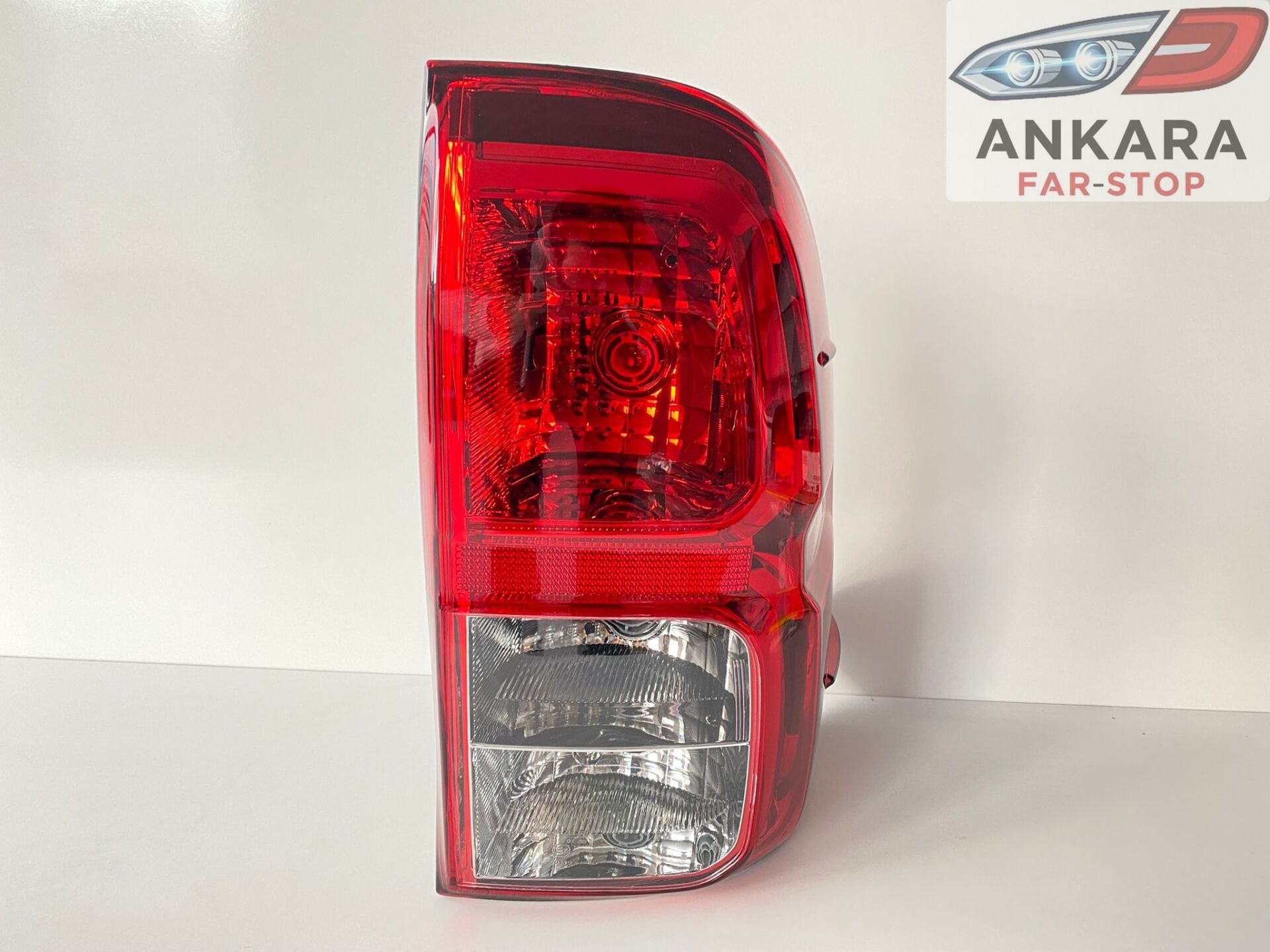 Toyota Hilux 2015 - 2023 Stop Lambası Sağ