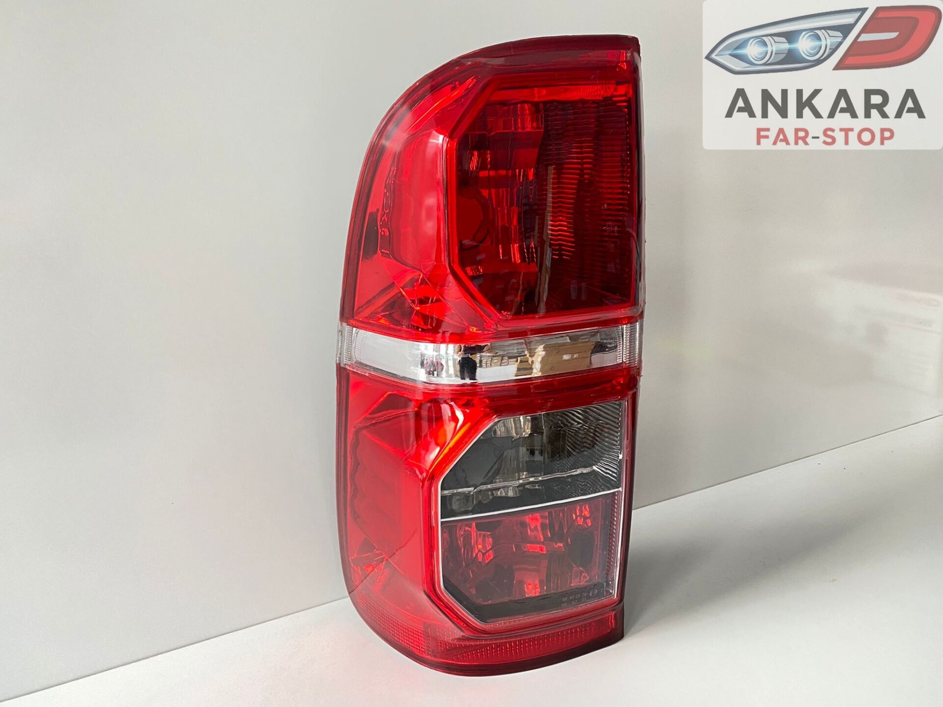 Toyota Hilux 2012 - 2014 Stop Lambası Sol