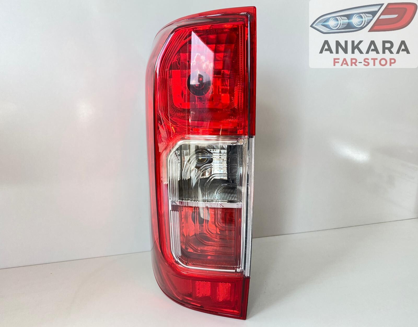 Nissan Navara 2015 - 2018 Stop Lambası Sol