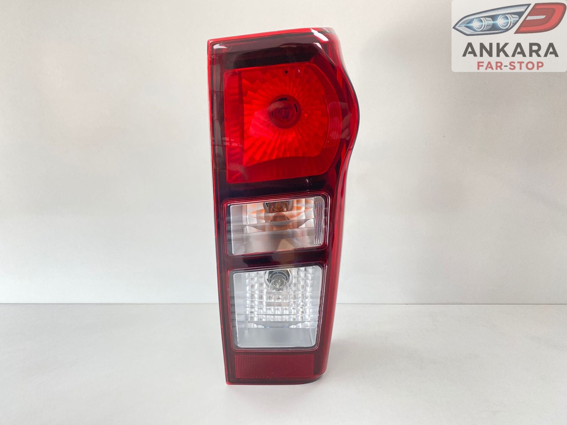 Isuzu D-Max 2012 - 2016 Stop Lambası Sağ Ledsiz Tip