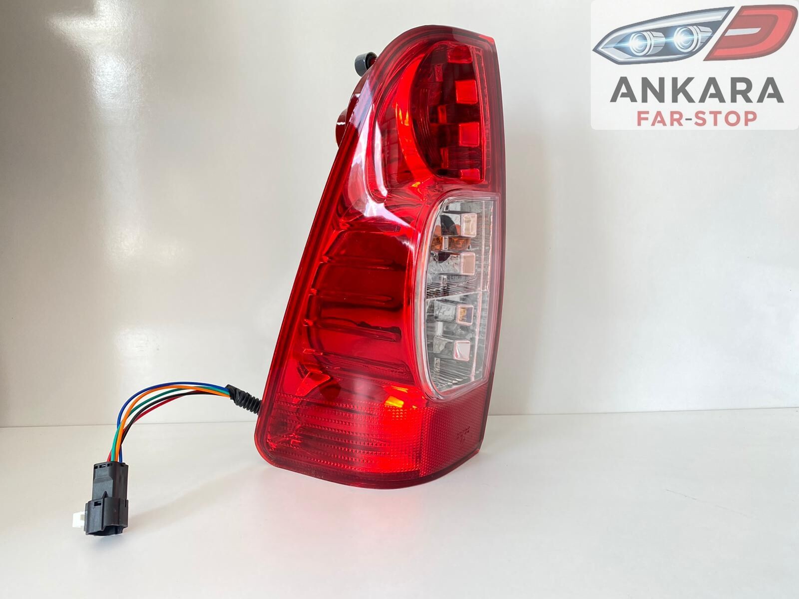 Isuzu D-Max 2006 - 2011 Stop Lambası Sol