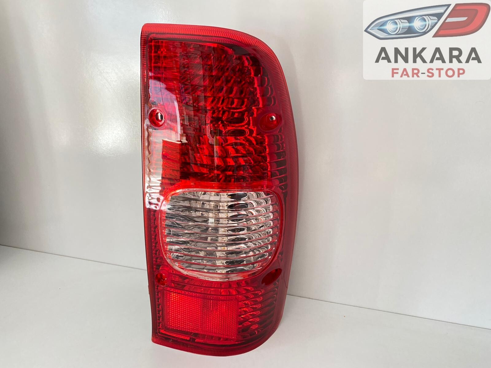 Mazda B2500 2002 - 2005 Stop Lambası Sağ