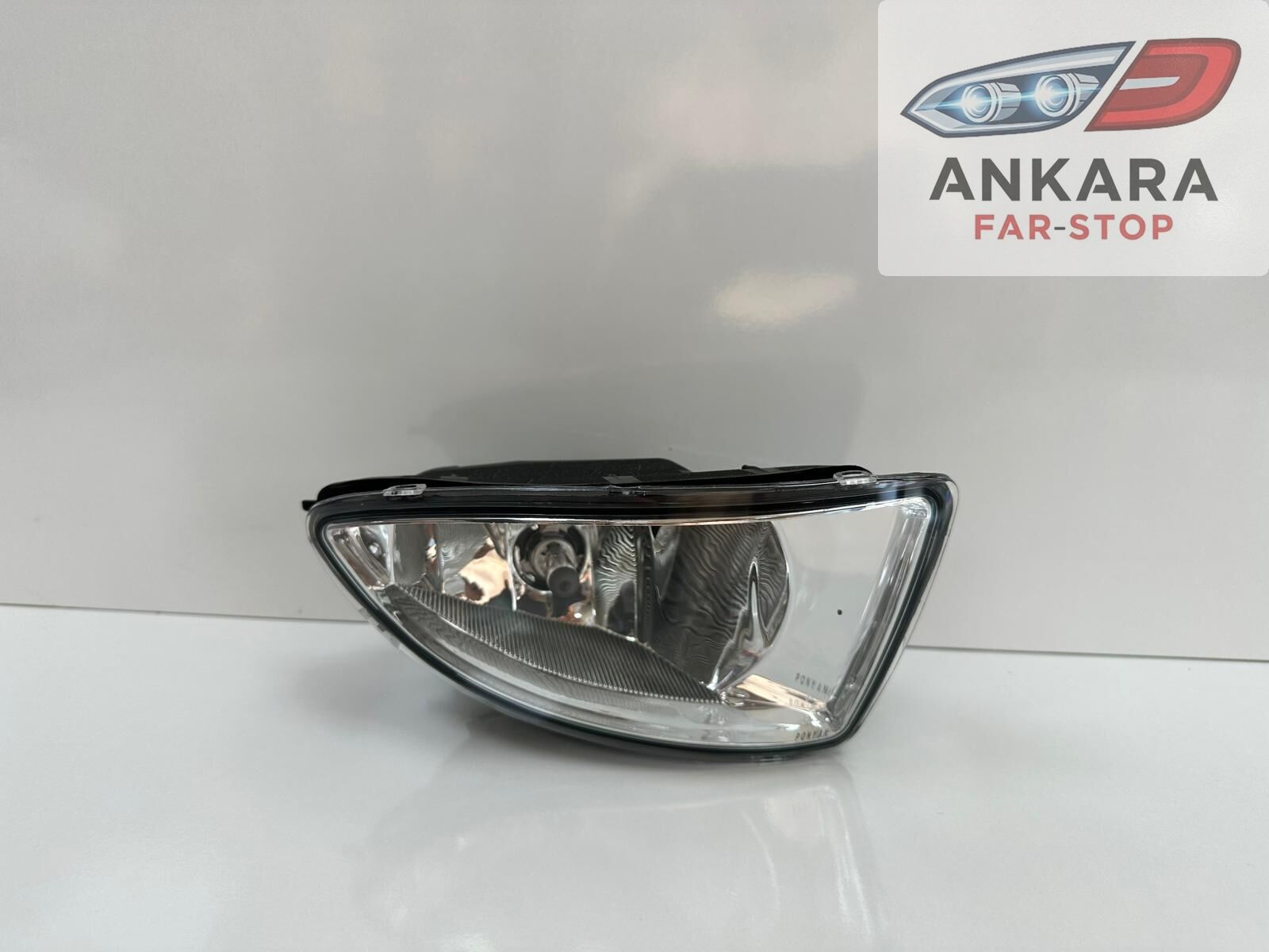 HONDA CİVİC VTEC 2 MAKYAJLI KASA 2004 - 2006 SİS LAMBASI SAĞ (AMPULLÜ)