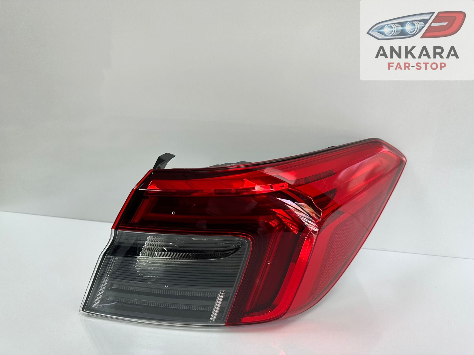 HONDA CİVİC FE1 2021 SONRASI STOP LAMBASI SAĞ DIŞ