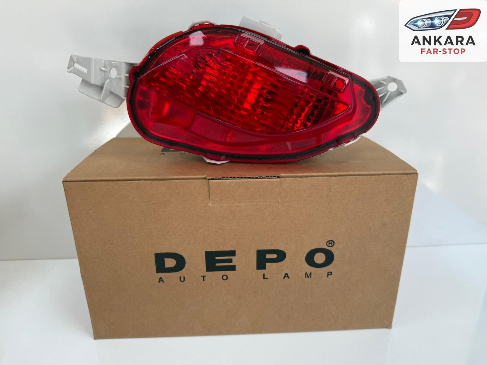 TOYOTA YARİS 2014 - 2017 ARKA TAMPON REFLEKTÖRÜ SAĞ (DEPO MARKA)