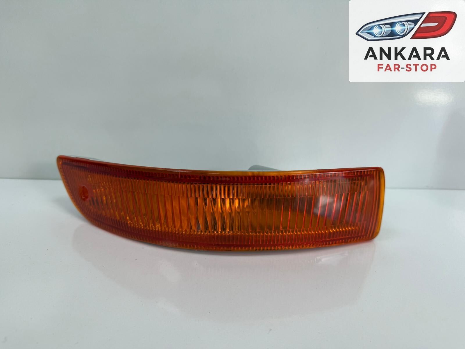 TOYOTA CORONA 1992 - 1996 ÖN TAMPON SİNYAL LAMBASI SAĞ