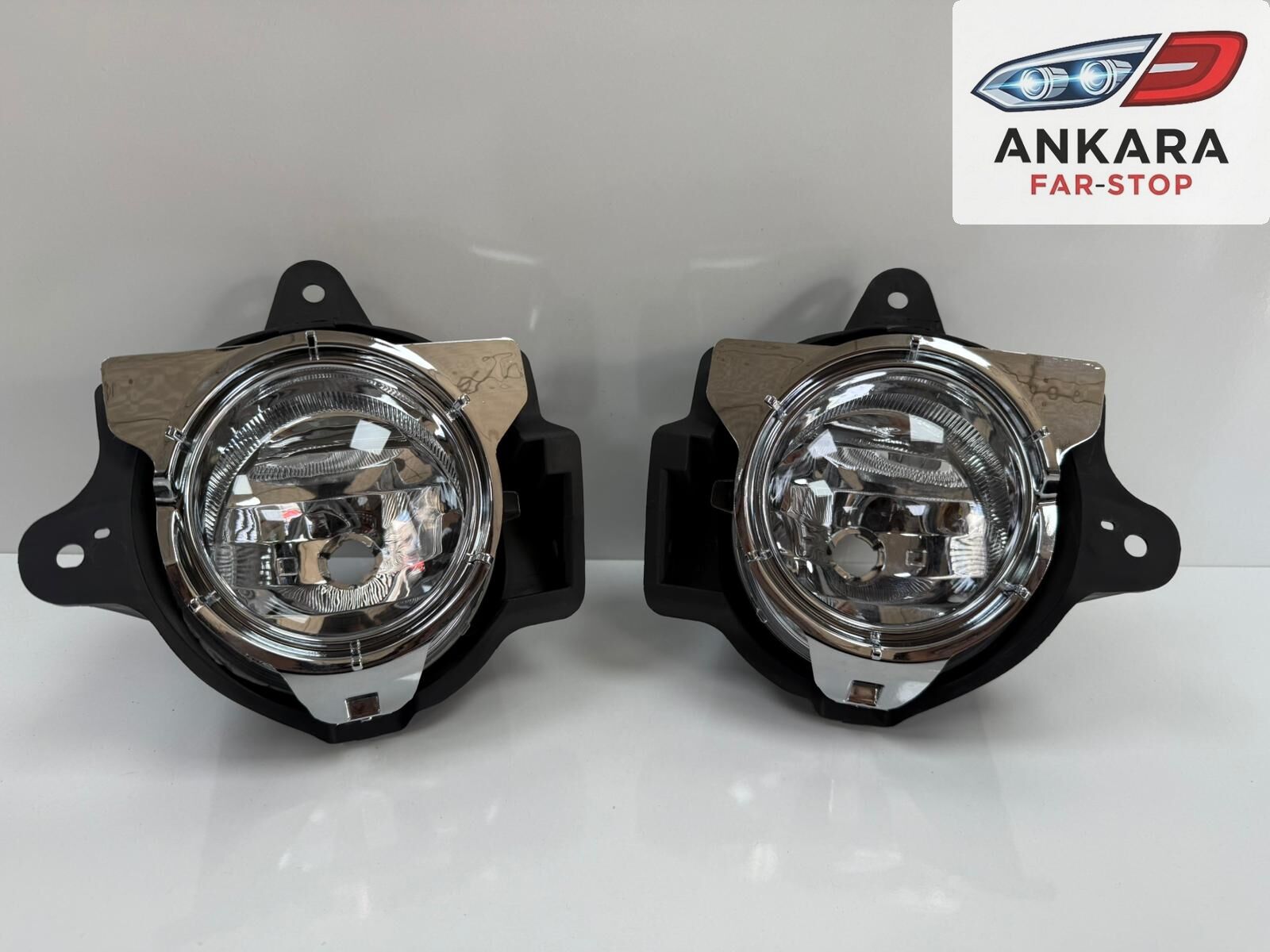 TOYOTA HİLUX 2014 MODEL SİS LAMBASI ÖN SAĞ - SOL TAKIM