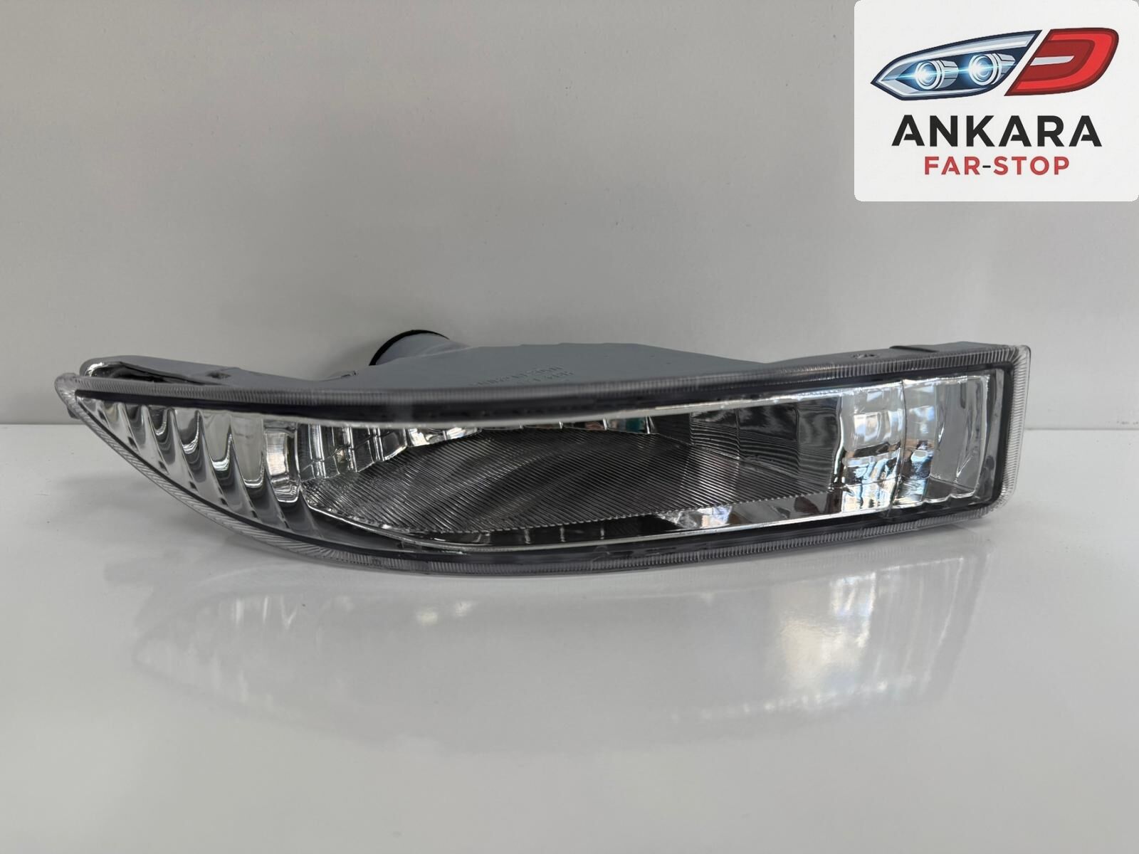 TOYOTA COROLLA 2002 - 2004 SEDAN SİS LAMBASI ÖN SAĞ (SEDAN)