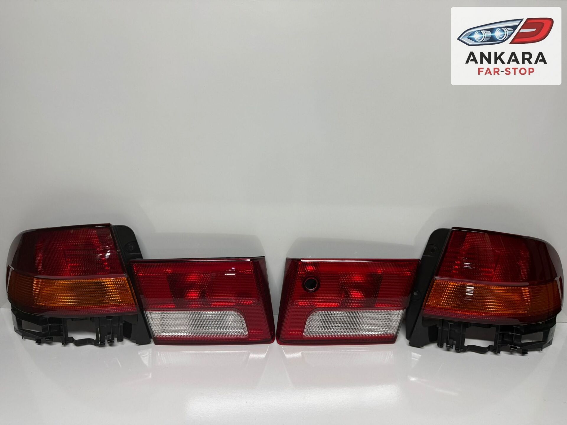 TOYOTA CARİNA 1996 - 1999 STOP LAMBASI SAĞ - SOL İÇ - DIŞ TAKIM ( 4 ADET STOP )