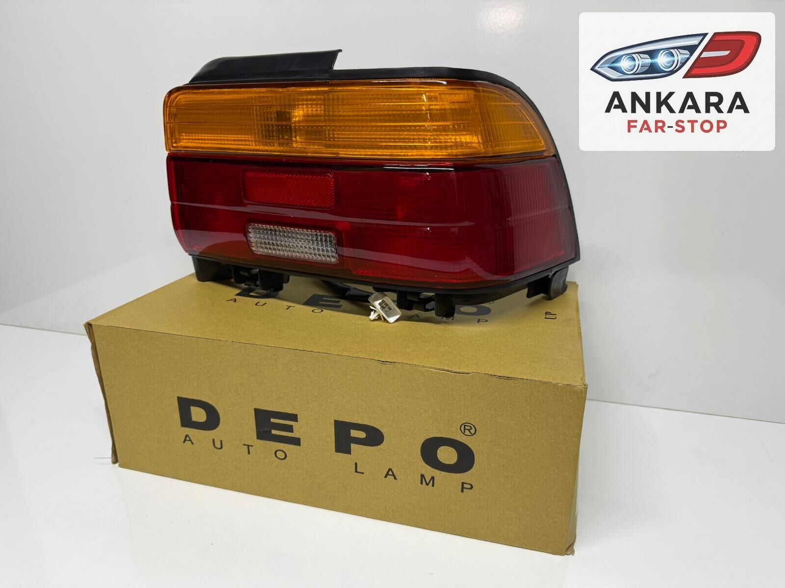 TOYOTA COROLLA AE101 1993 - 1998 SEDAN STOP LAMBASI SAĞ (DEPO MARKA)