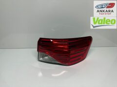 TOYOTA AVENSİS 2012 - 2014 DIŞ STOP LAMBASI SAĞ (LEDLİ TİP STOP - VALEO MARKA)