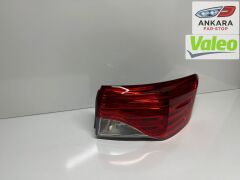 TOYOTA AVENSİS 2012 - 2014 DIŞ STOP LAMBASI SAĞ (LEDLİ TİP STOP - VALEO MARKA)