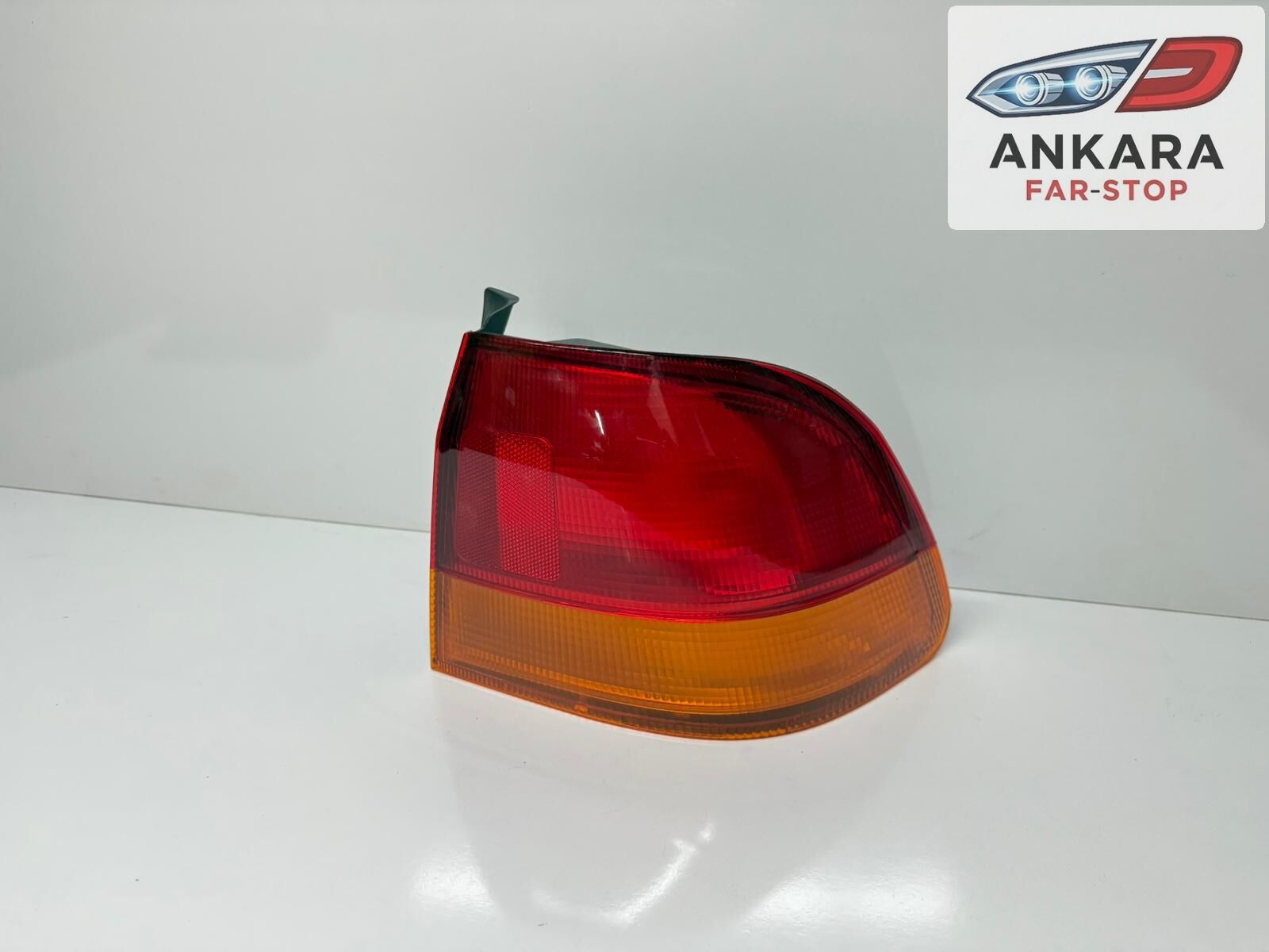HONDA CİVİC 1996 - 2001 STOP LAMBASI SAĞ DIŞ (ARKA ÇAMURLUKTA KALAN SAĞ DIŞ)