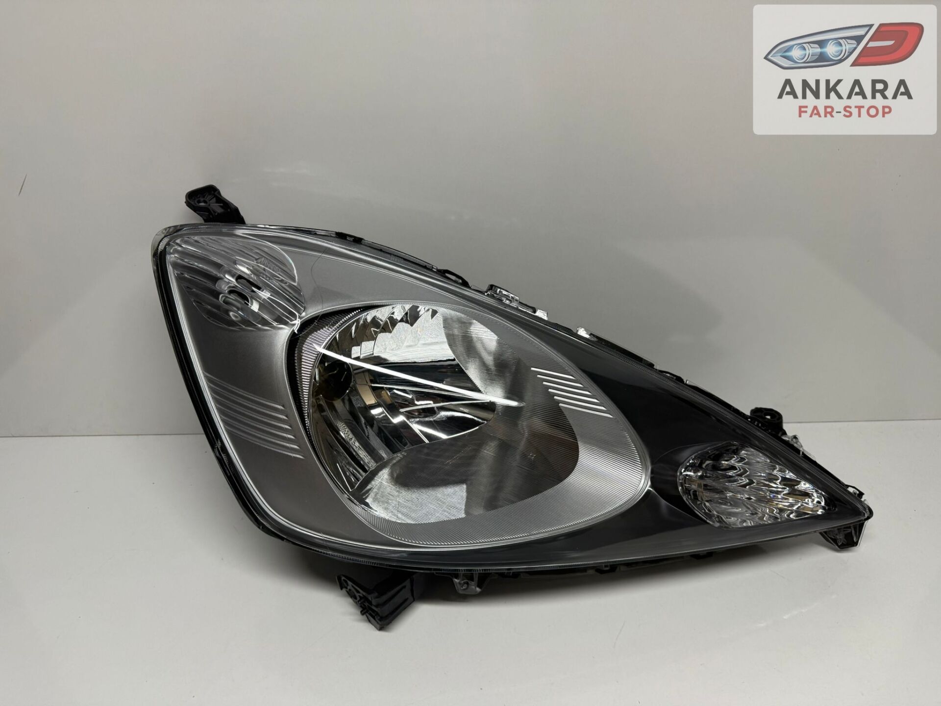 HONDA JAZZ 2009 - 2011 ÖN FAR LAMBASI SAĞ (ELEKTRİKLİ TİP - MOTORSUZ)