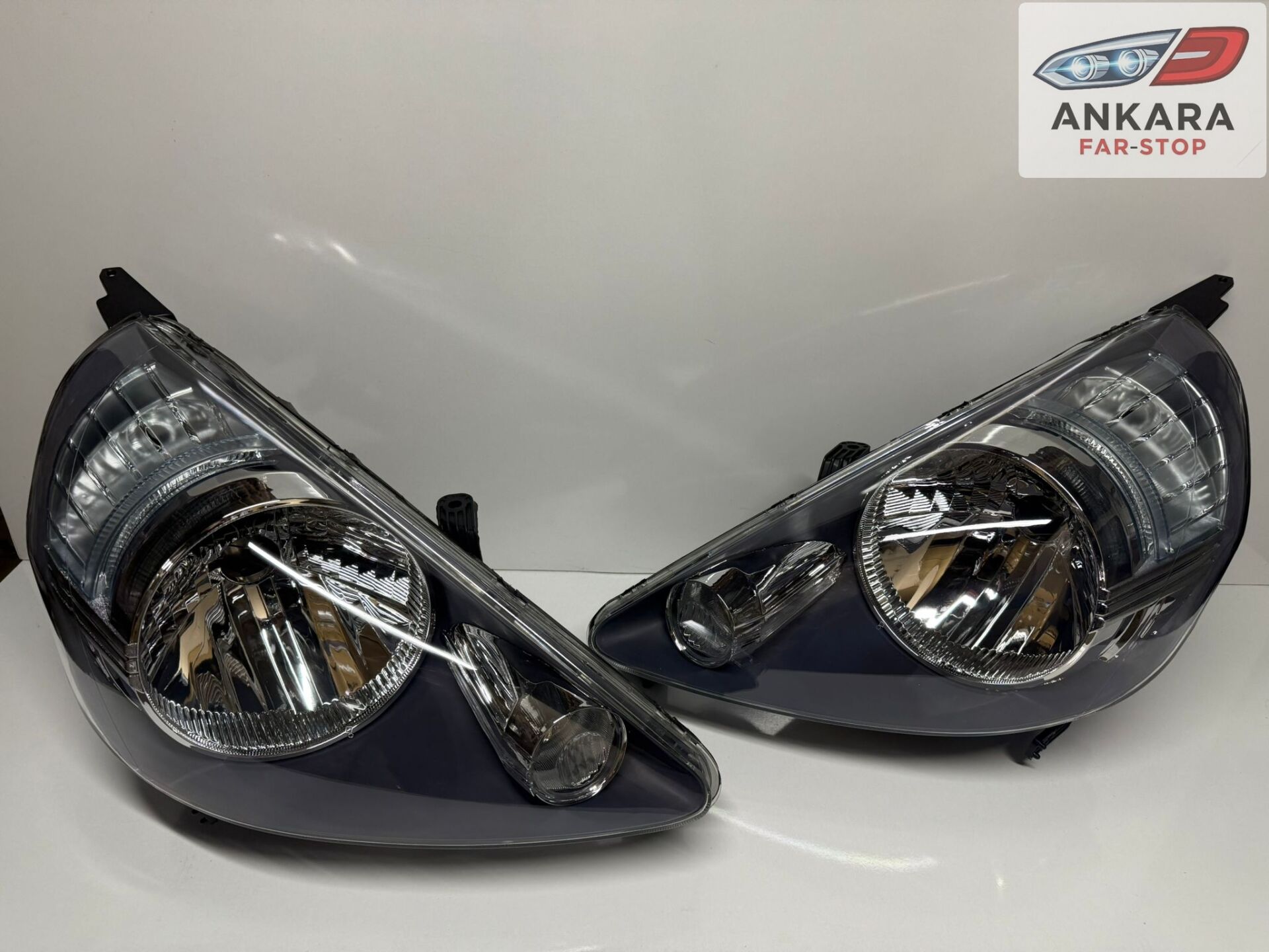 HONDA JAZZ 2002-2006 ÖN FAR LAMBASI SAĞ-SOL TAKIM MANUEL-MOTORSUZ (İÇİ SİYAH TİP-TOPLAM 2 FAR)