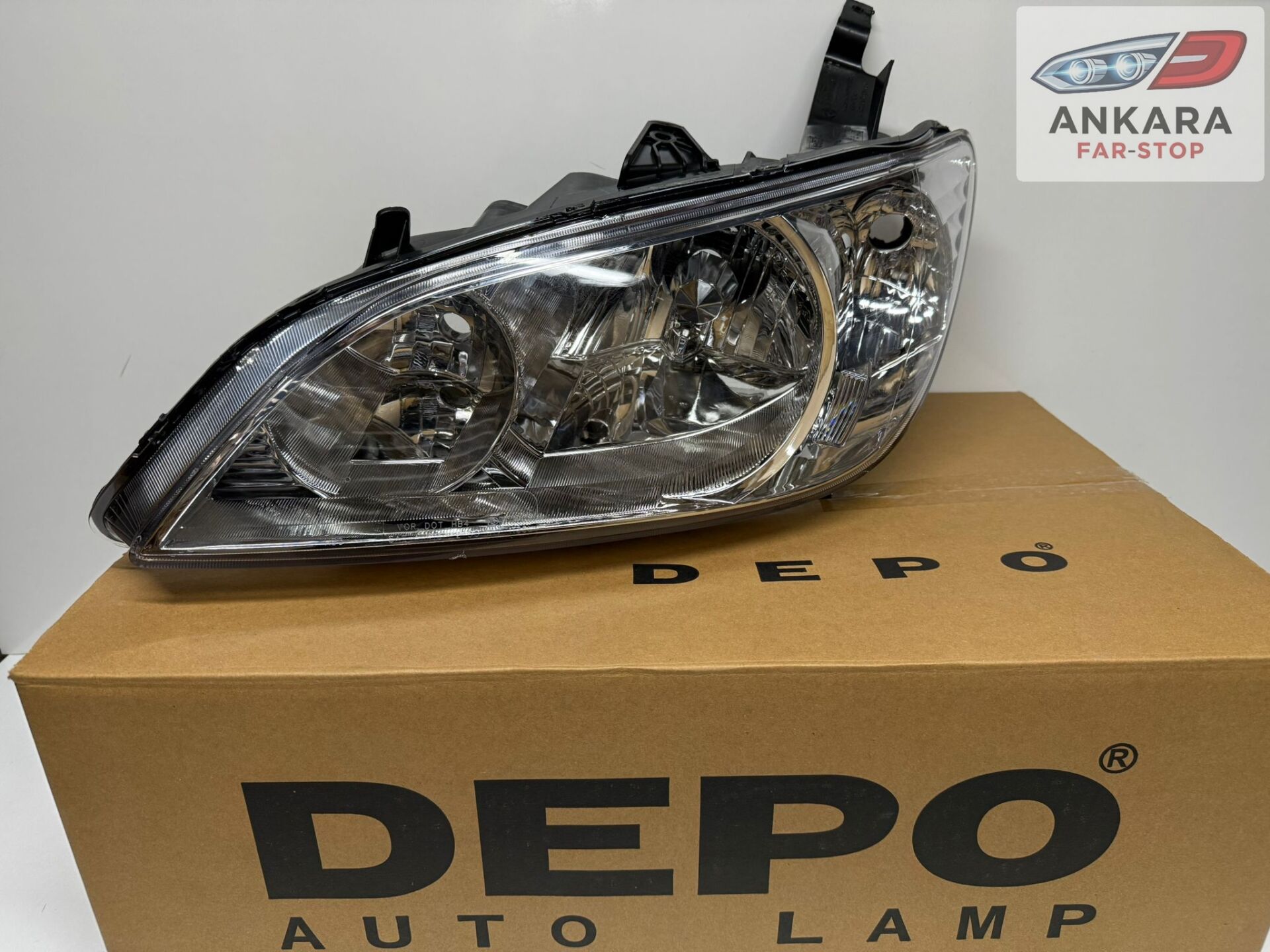 HONDA CİVİC VTEC 2 2004-2006 ÖN FAR LAMBASI SOL SEDAN (VTEC 2 MAKYAJLI KASA-SOL FAR-DEPO)