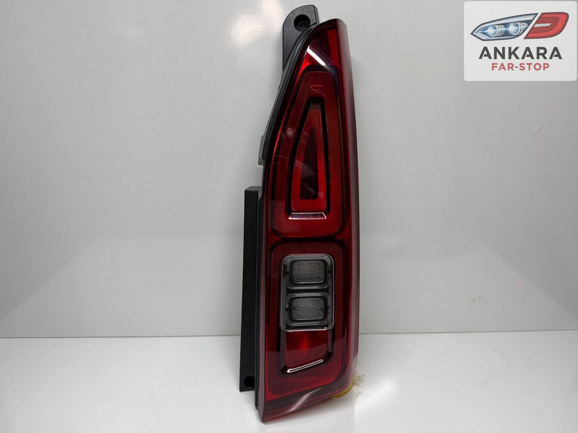 TOYOTA PROACE 2021 - 2025 STOP LAMBASI SAĞ ( SAĞ STOP )