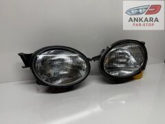 TOYOTA COROLLA 1999 - 2000 FAR LAMBASI SAĞ-SOL TAKIM (AE111 YUVARLAK FAR - SAĞ - SOL TAKIM - 2 FAR)