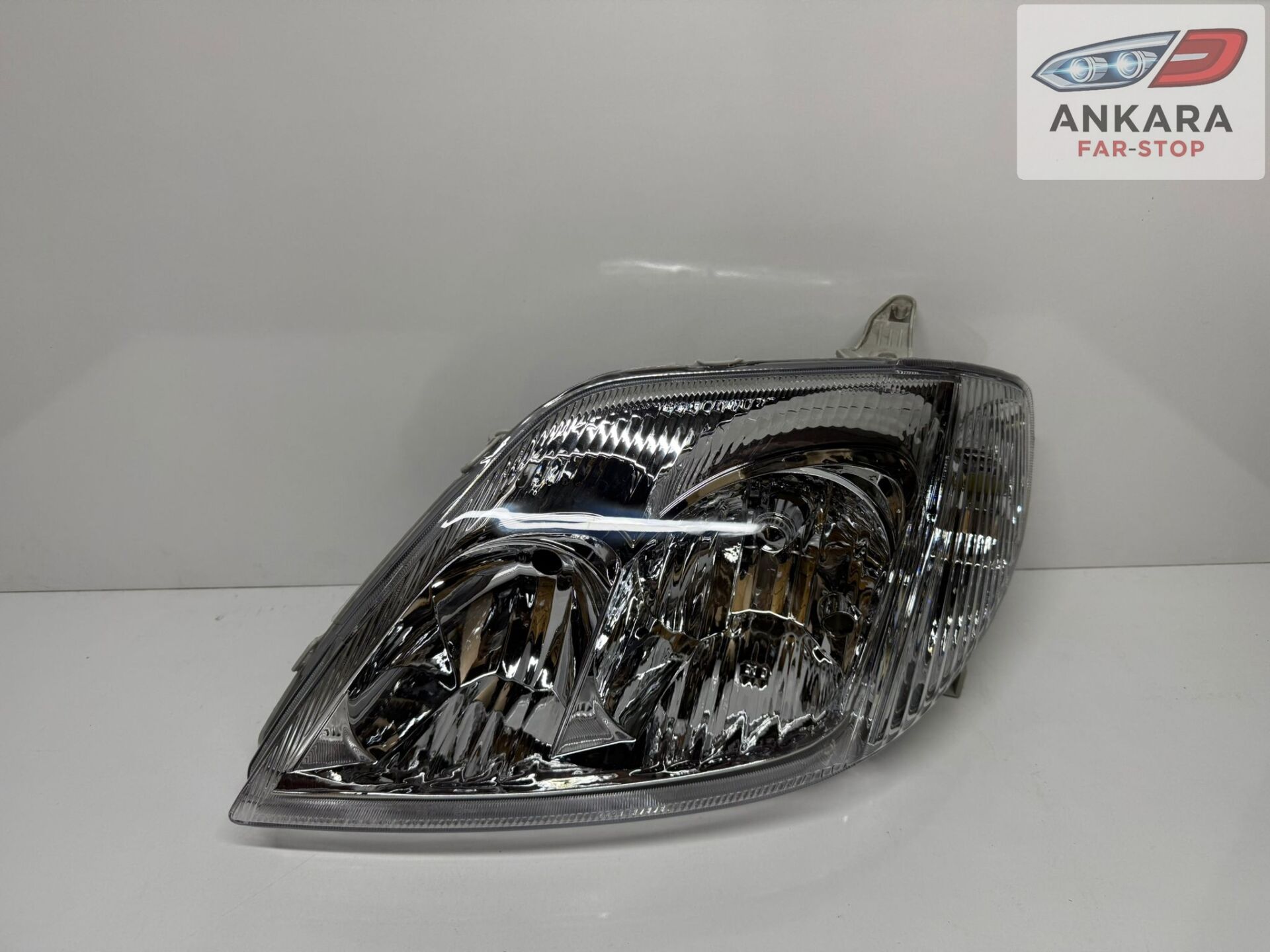 TOYOTA COROLLA 2002 - 2006 SEDAN FAR LAMBASI SOL ( SEDAN SOL FAR )