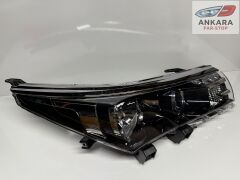 TOYOTA COROLLA 2013 - 2015 FAR LAMBASI ÖN SAĞ ( NİKELAJ FAR KAŞI İLE BİRLİKTE - SAĞ FAR )