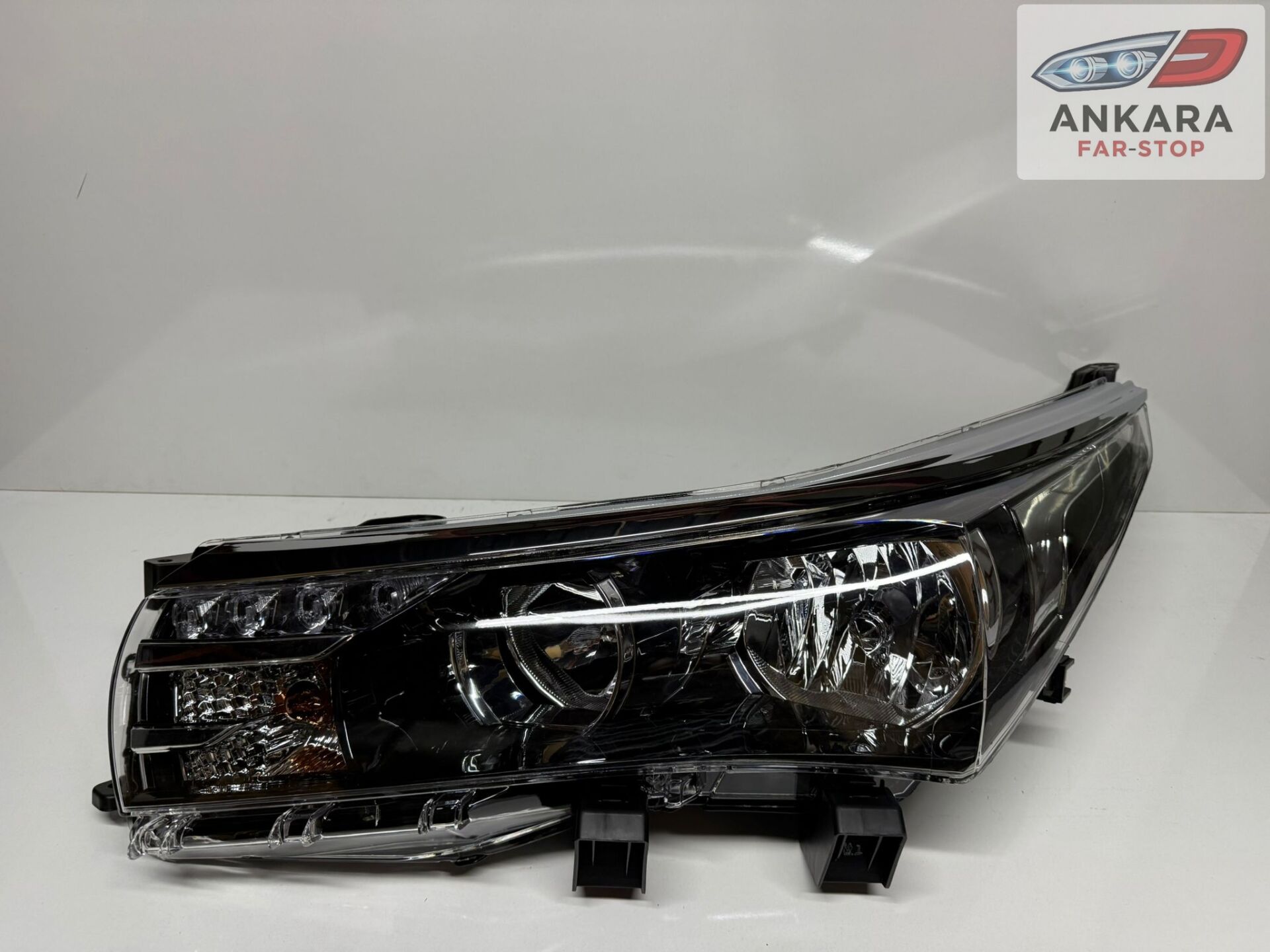 TOYOTA COROLLA 2013 - 2015 FAR LAMBASI ÖN SOL ( NİKELAJ FAR KAŞI İLE BİRLİKTE - SOL FAR )