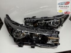 TOYOTA COROLLA 2013 - 2015 FAR LAMBASI SAĞ-SOL TAKIM ( ORJİNAL FARBA-ULO - SAĞ-SOL TAKIM 2 FAR )