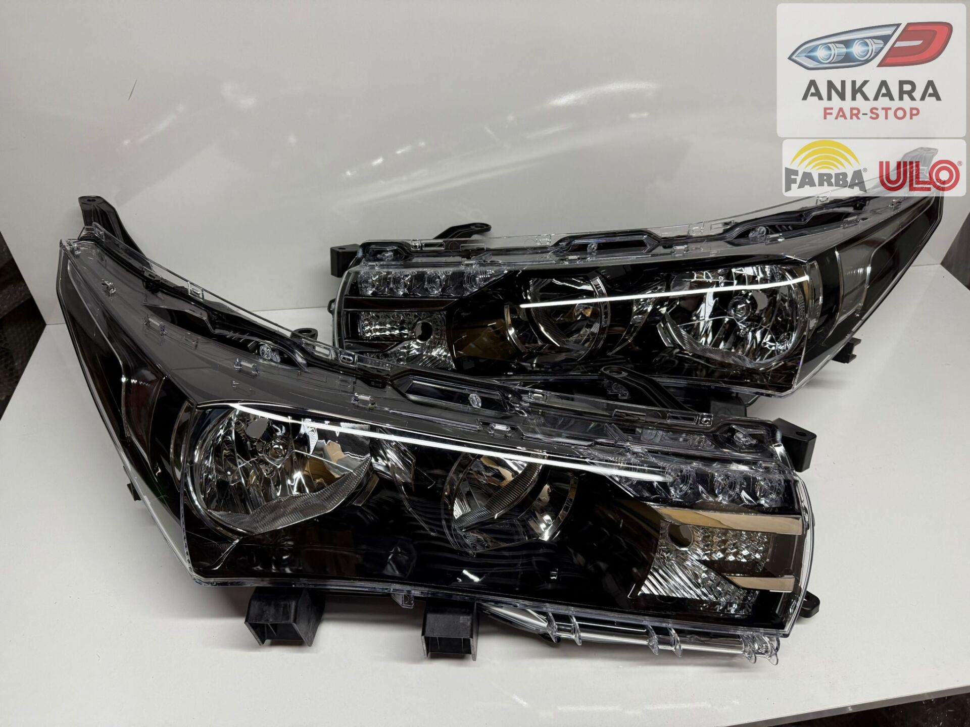 TOYOTA COROLLA 2013 - 2015 FAR LAMBASI SAĞ-SOL TAKIM ( ORJİNAL FARBA-ULO - SAĞ-SOL TAKIM 2 FAR )