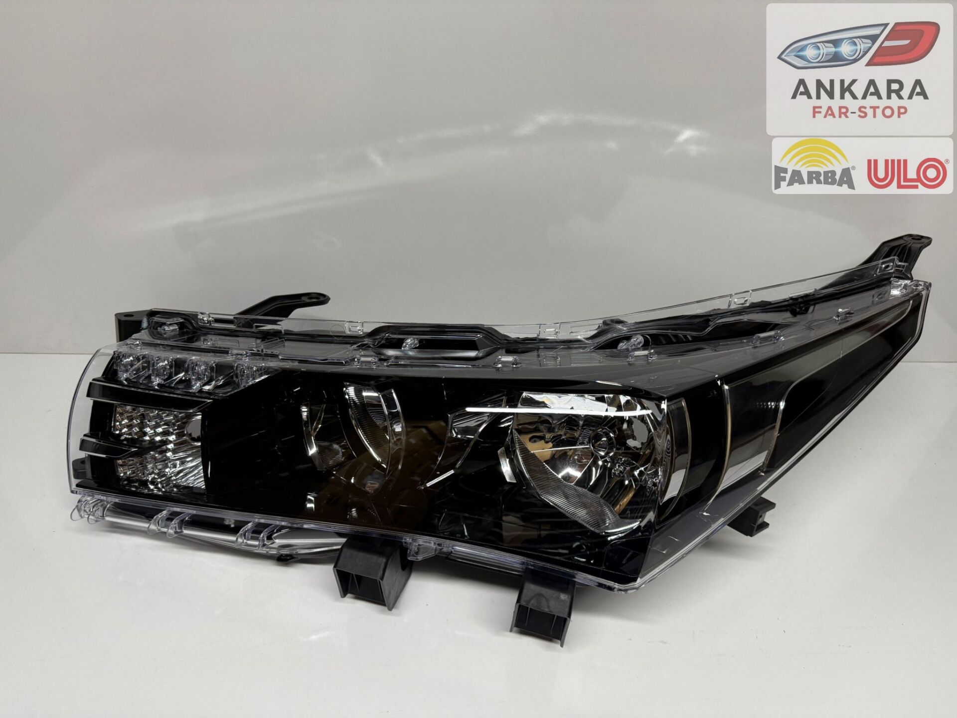 TOYOTA COROLLA 2013 - 2015 FAR LAMBASI ÖN SOL ( ORJİNAL FARBA-ULO - SOL FAR )