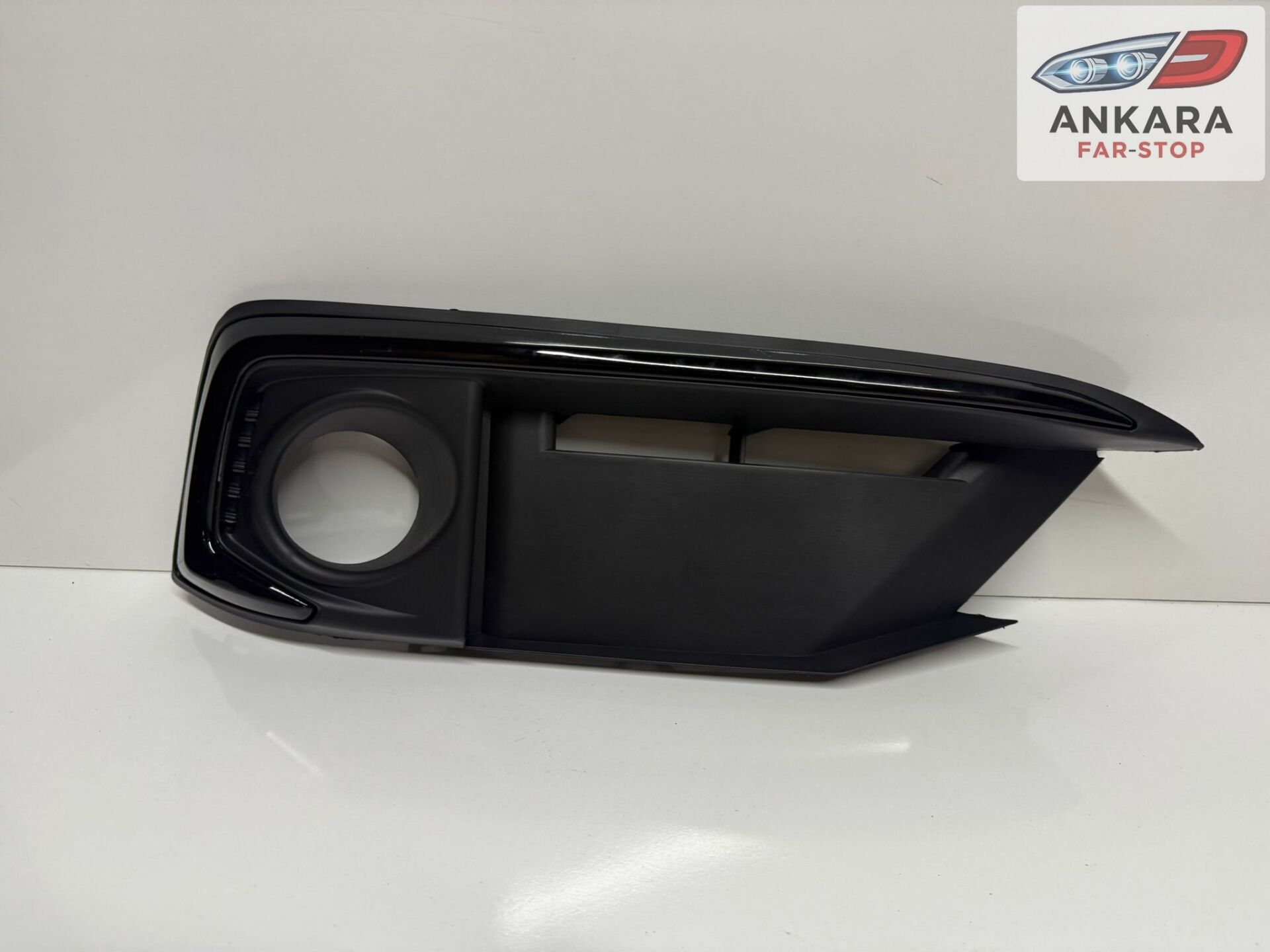 HONDA CİVİC FC5 2019-2021 MAKYAJLI SİS LAMBA KAPAĞI ÖN TAKIM SAĞ-SOL (SİYAH-SİS KAPAK SAĞ-SOL)
