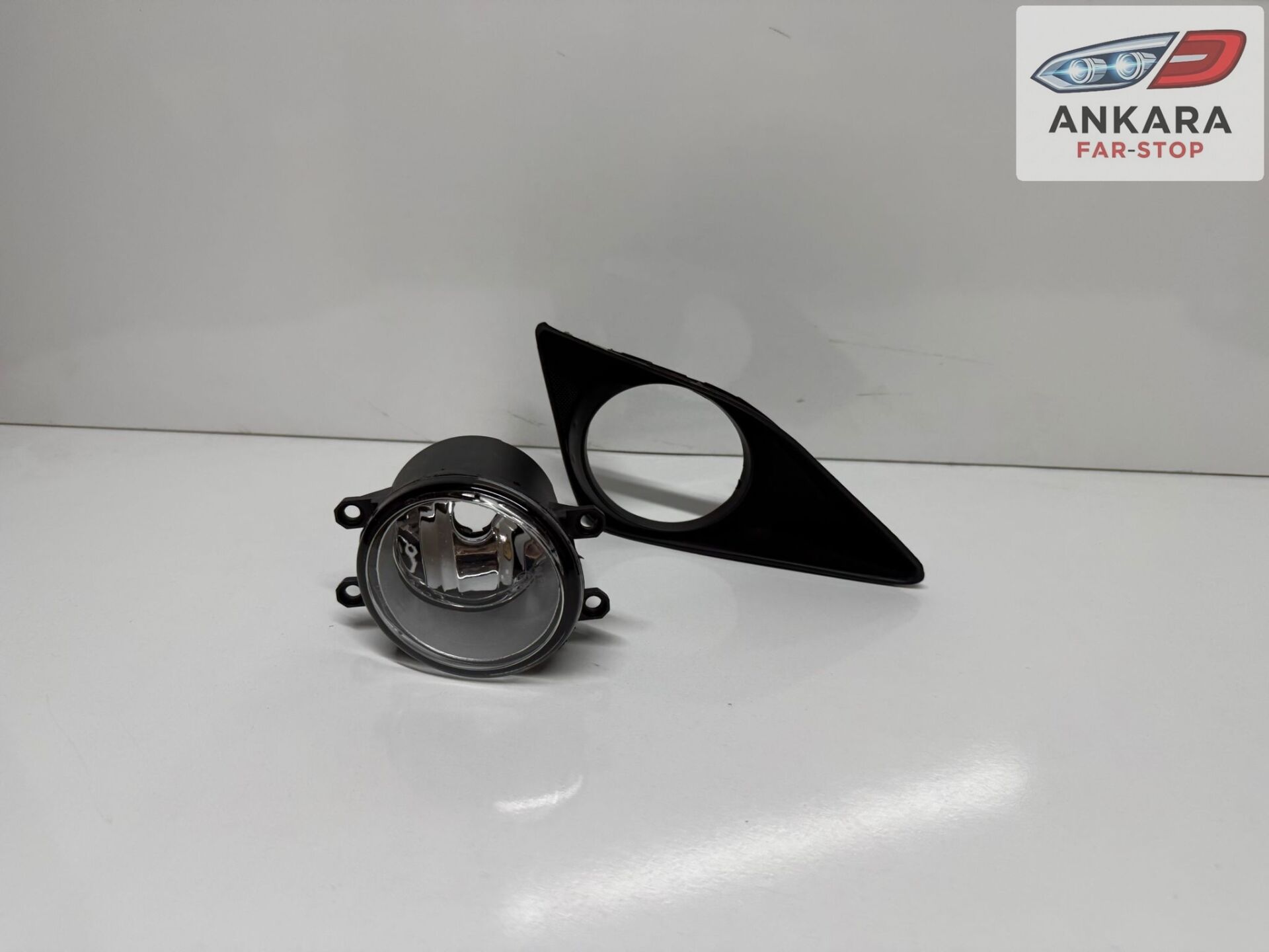 TOYOTA COROLLA 2007-2009 SİS LAMBA VE KAPAK ÖN SAĞ (ÖN SAĞ SİS - SAĞ KAPAK)