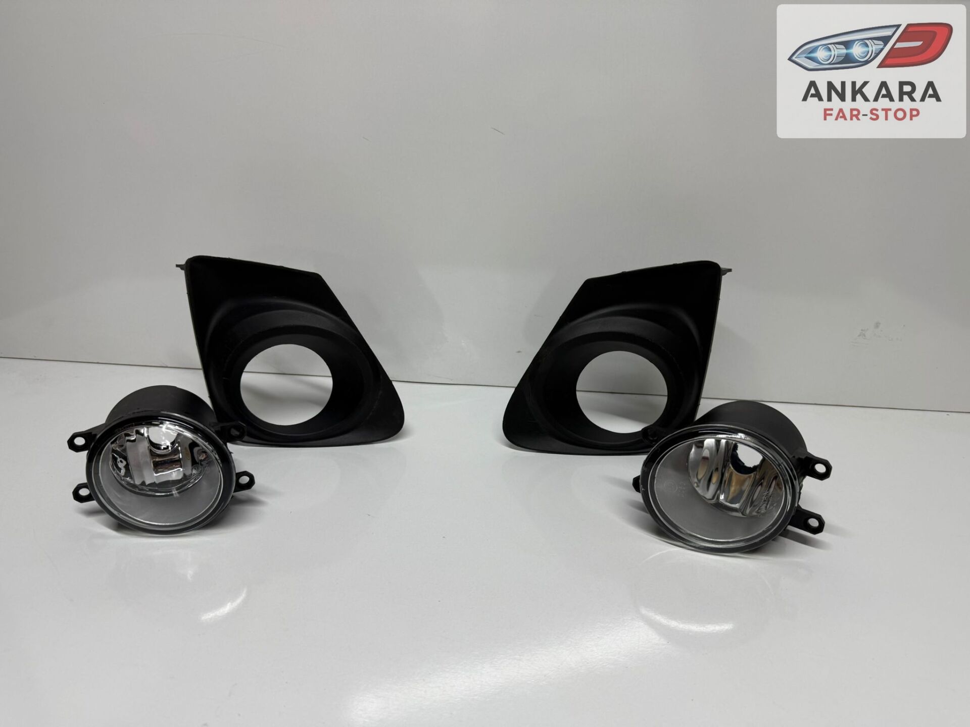 TOYOTA COROLLA 2010-2012 MAKYAJLI KASA SİS LAMBA VE KAPAK TAKIMI (SAĞ-SOL 2 SİS-SAĞ-SOL 2 KAPAK)