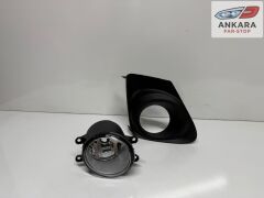 TOYOTA COROLLA 2010-2012 MAKYAJLI KASA SİS LAMBA VE KAPAK ÖN SAĞ (ÖN SAĞ SİS - ÖN SAĞ KAPAK)