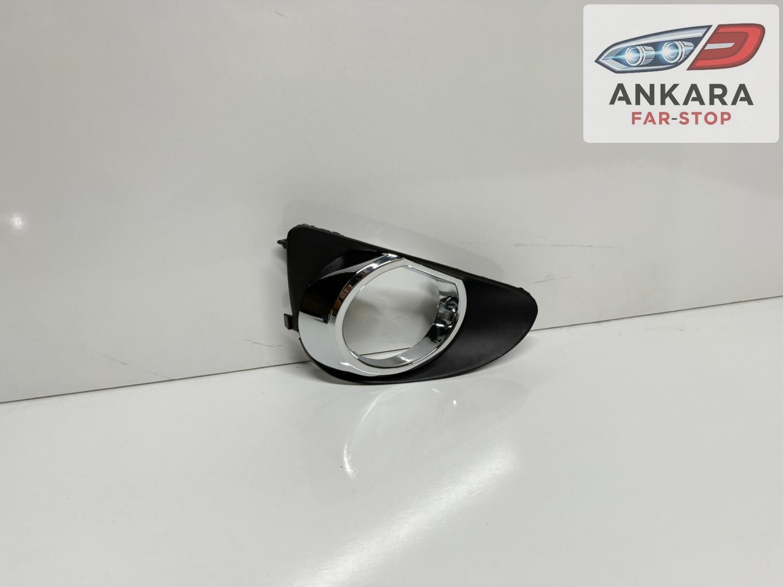 TOYOTA YARİS 2012 - 2014 SİS KAPAK TAKIMI ÖN (ÖN SAĞ - SOL 2 KAPAK - SİSLİ TİP KAPAK)